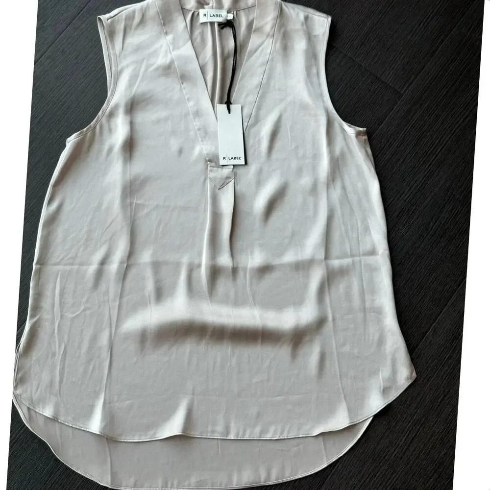 R | Label Cream Champagne Satin V-Neck Tank Top Size Medium